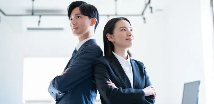 【職種研究】公務員になるには?公務員の種類や待遇・試験内容を解説のイメージ