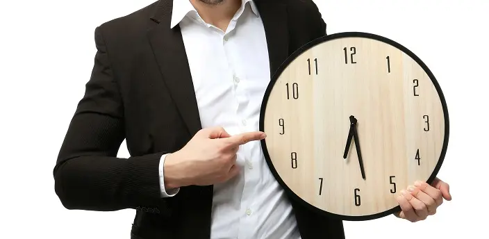 就活のときに身につける腕時計 どんなタイプが無難