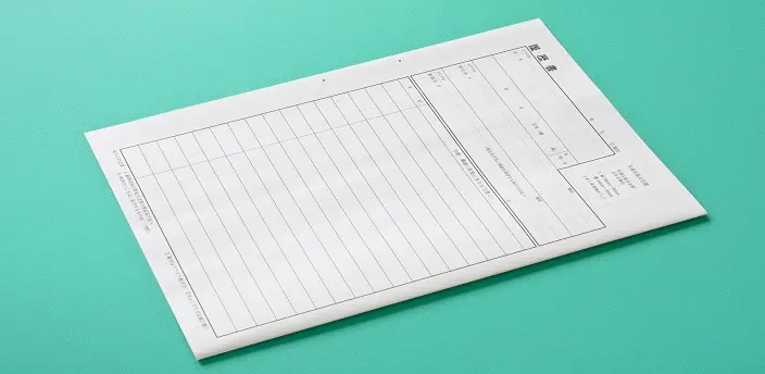 履歴書をA4用紙2枚に分けるのはOK？適切な提出方法や注意点を解説